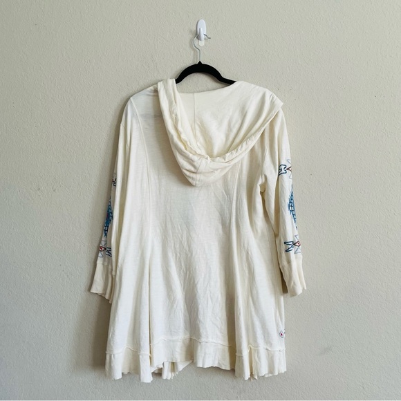Caite White hooded tunic sweater with Blue aztec Embroidery XXL Asymmetrical - Picture 11 of 11